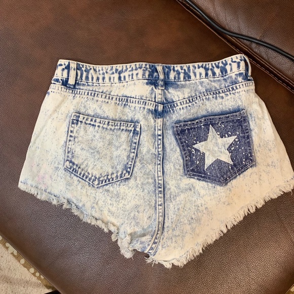 Shorts - Picture 2 of 2